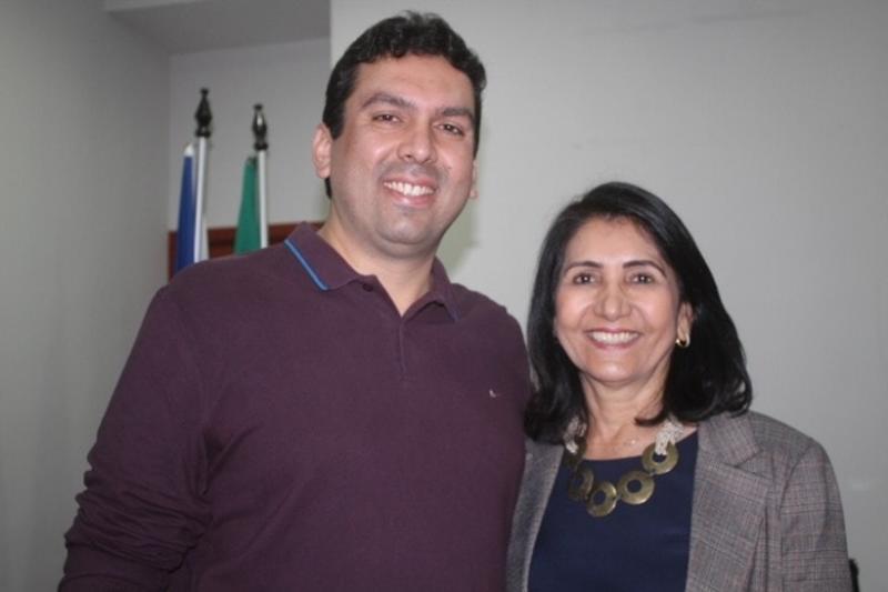 Ex-Prefeita Ceiça Dias e seu filho Deputado Marcos Vinícius 