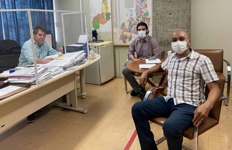 Prefeito Zé Filho e o Advogado, Dr. Eufrásio Neto em reunião na Agespisa