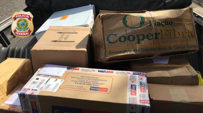 Mercadorias dos Correios que foram roubadas e apreendidas pela PF no Piauí — Foto: Divulgação/PF-PI