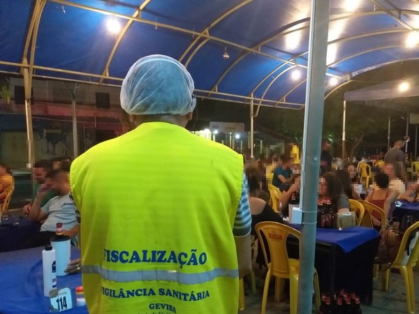 Fiscalização autua bares com grandes aglomerações em Teresina — Foto: Divulgação/Vigilância Sanitária