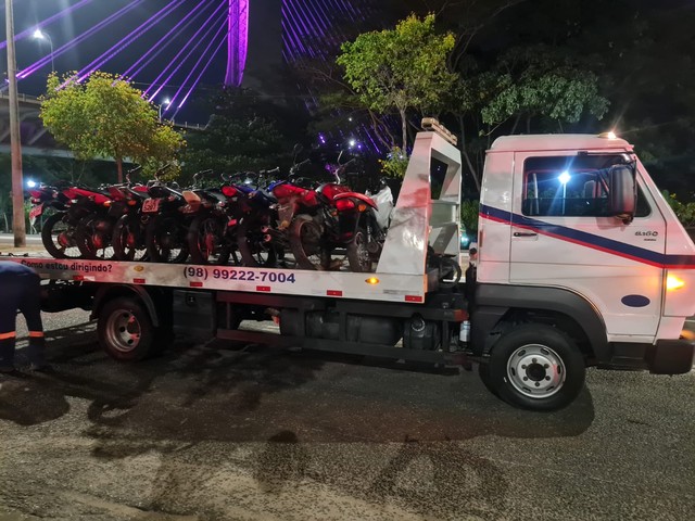 Operação apreende 27 motocicletas durante 'rolezinho' na Zona Leste de Teresina — Foto: Divulgação/PM