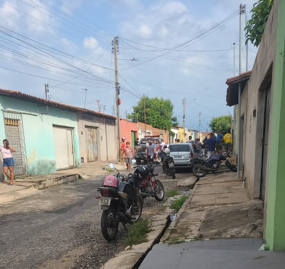 Um homem é morto e quatro pessoas são baleadas em bar da Zona Norte de Teresina — Foto: Reprodução