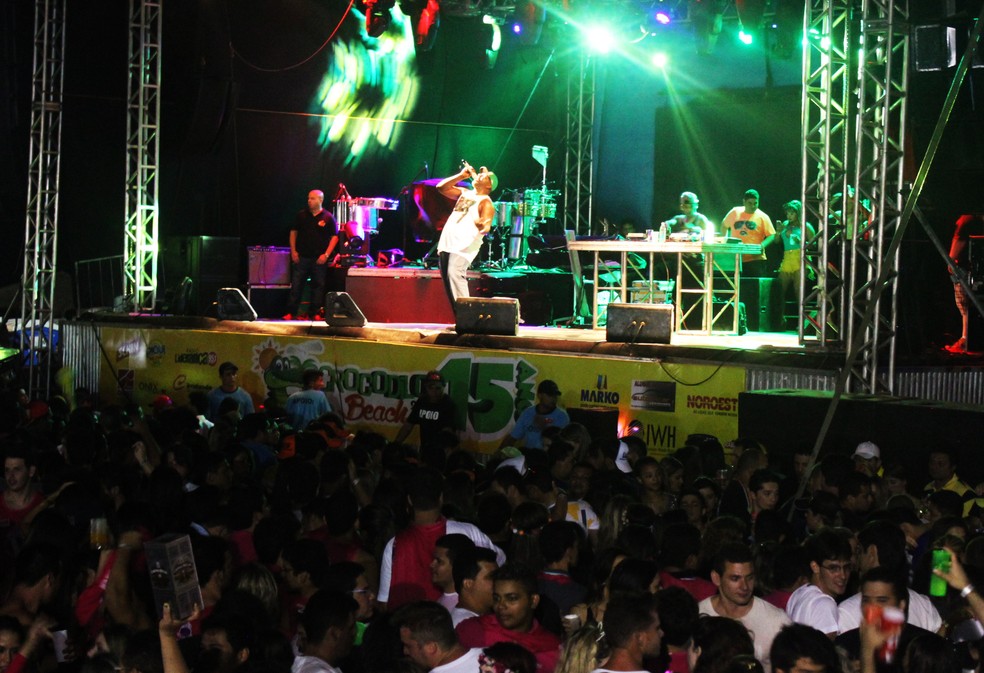 Carnaval em Luís Correia é suspenso — Foto: Josiel Martins/G1