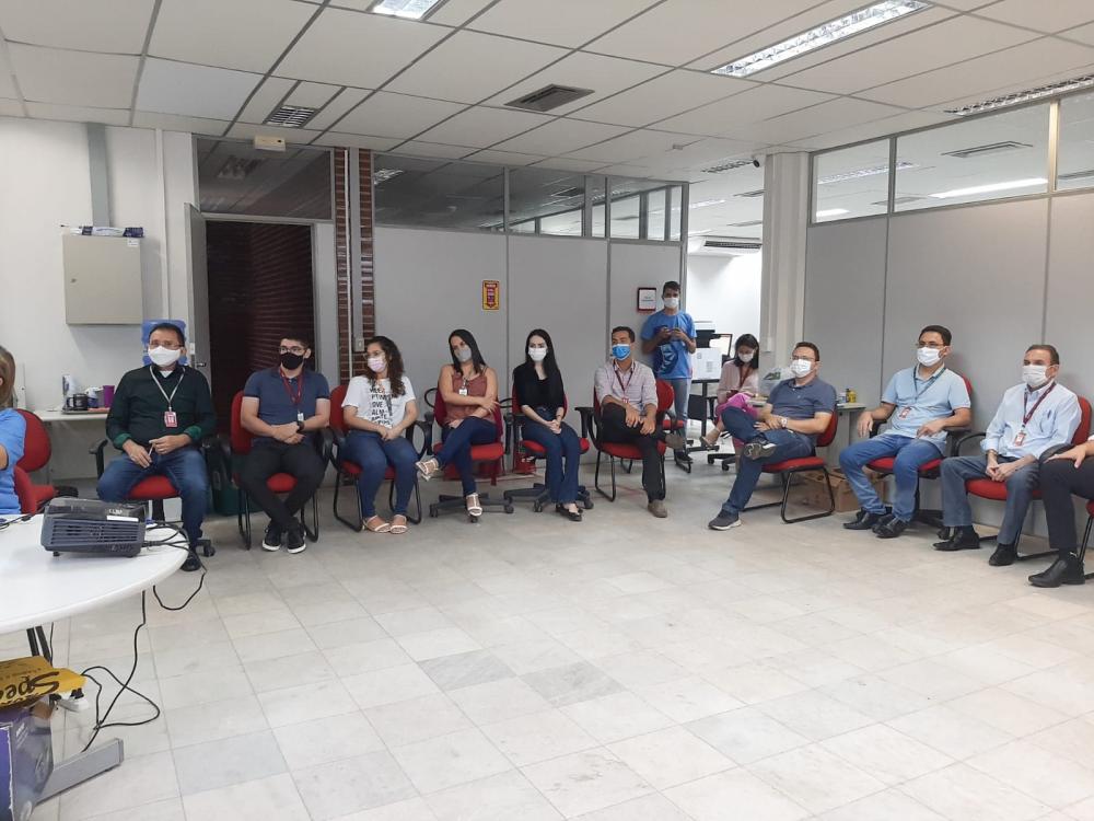 Ação visou proporcionar informações sobre o não relaxamento de medidas de proteção contra a Covid-19 (Foto: Maria Ivonete)