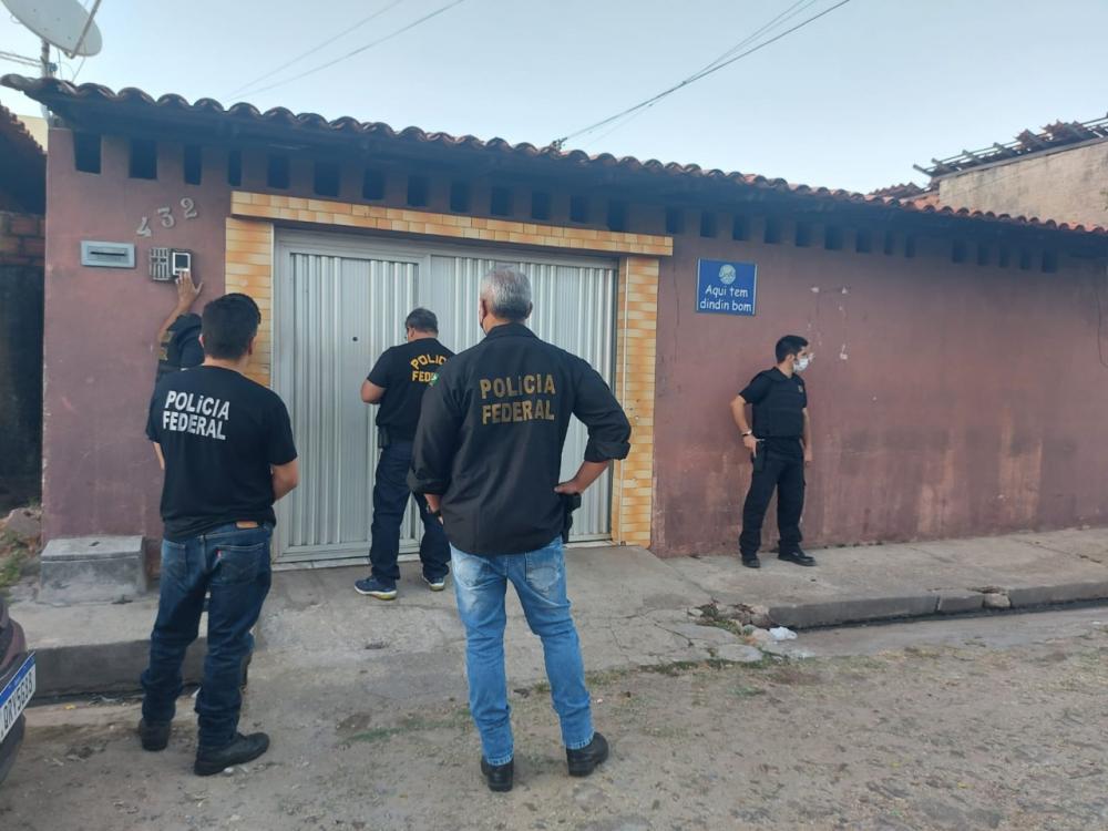 Agentes da Polícia Federal.