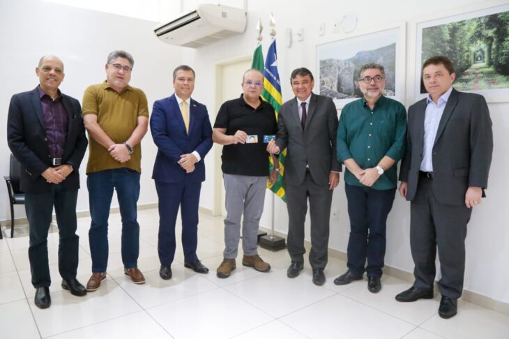 Wellington Dias e o governador do Distrito Federal