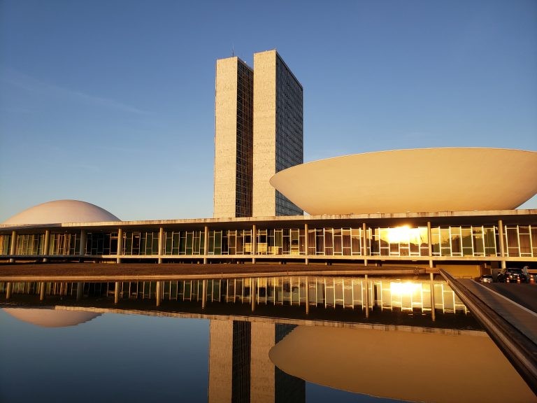Todos os acordos assinados pelo Executivo com outros países precisam ser analisados pelo Congresso - (Foto: Pierre Triboli/Câmara dos Deputados)