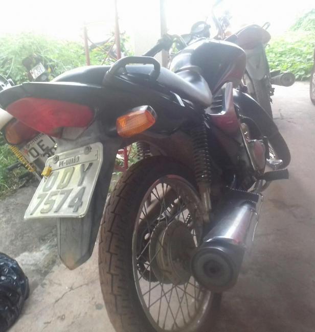 Motocicleta recuperada pela polícia Militar de União. 