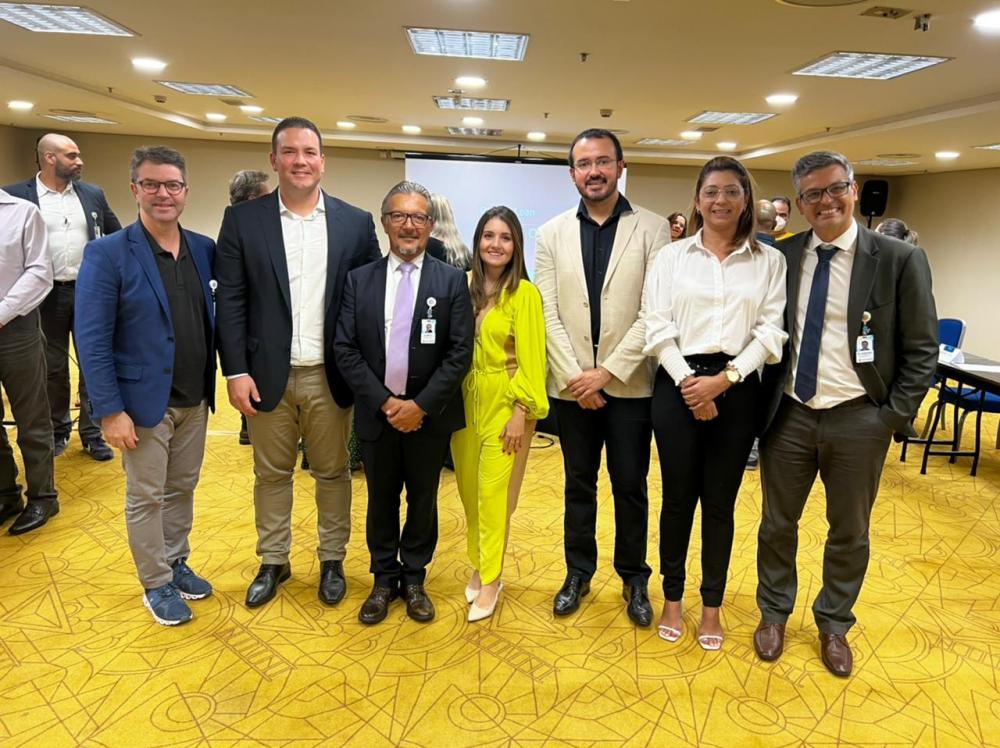 A equipe do Hospital Regional Justino Luz de Picos esteve em São Paulo no Hospital Sírio-Libanês (Foto: Ascom)