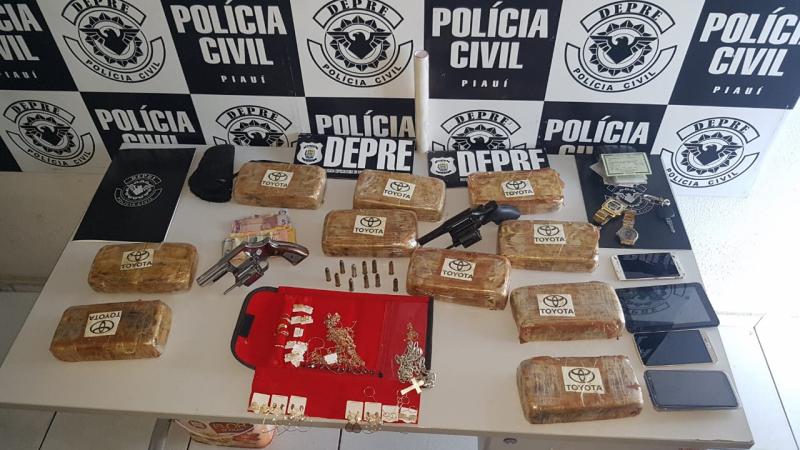 Material apreendido em janeiro com a companheira dele