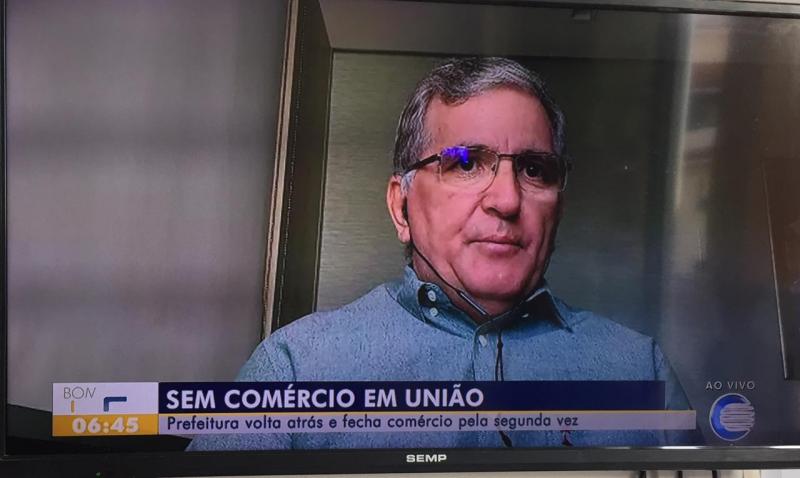 Foto capturada da TV, prefeito Paulo Henrique em entrevista da TV clube.