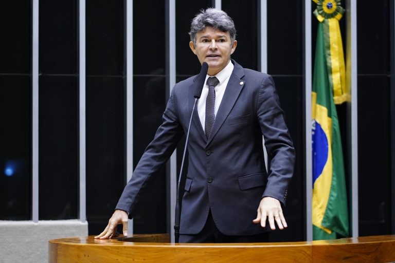 O autor da proposta, deputado José Medeiros - (Foto: Pablo Valadares/Câmara dos Deputados)