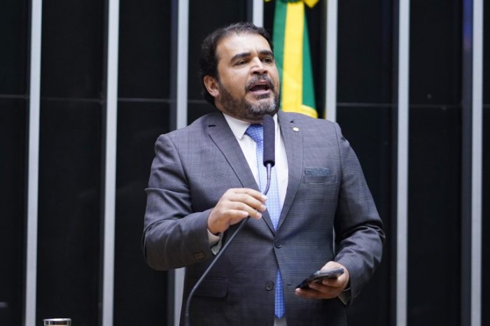 Delegado Marcelo Freitas, autor do projeto de lei - (Foto: Pablo Valadares / Câmara dos Deputados)