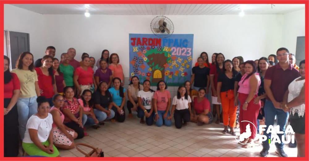 Prefeitura de Curralinhos promove formação continuada para professores da Educação