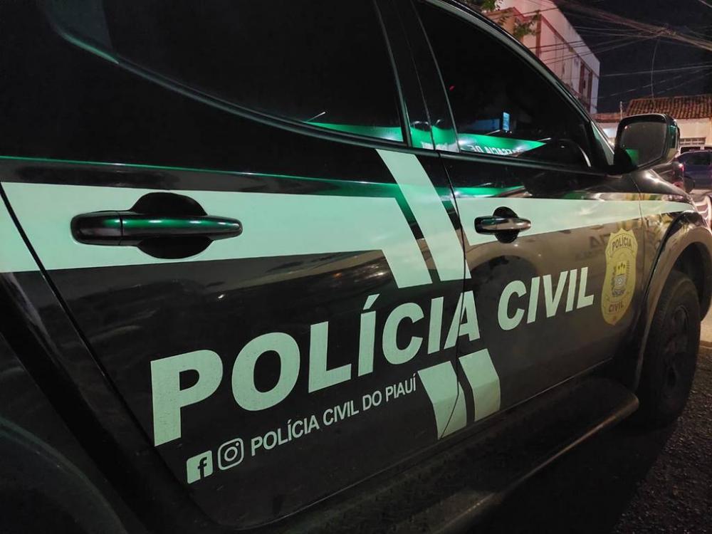 Viatura da Polícia Civil (Foto: Ricardo Morais/ OitoMeia)