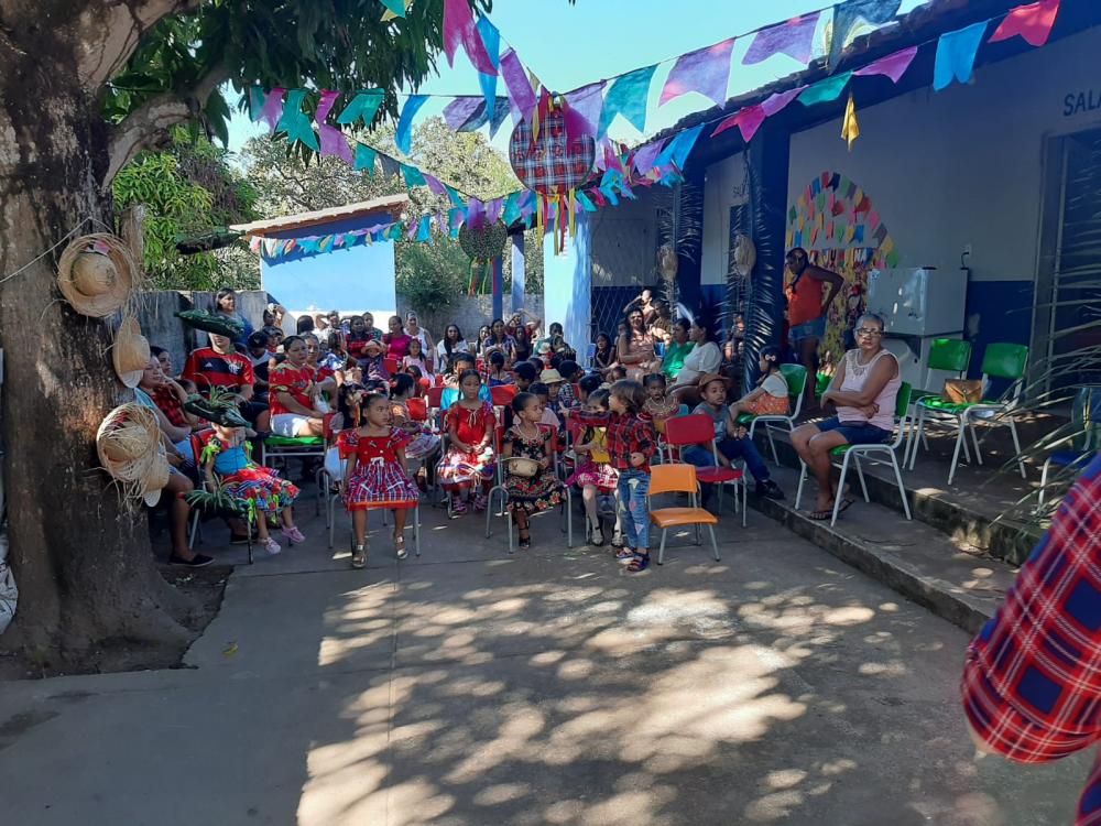 Foto do arraiá da escola Rafael Capuchu Magalhães 