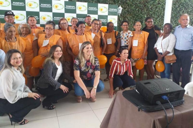 Encontro de idosos da FUNPAPI