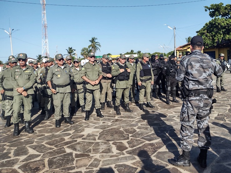 Início da Operação Veraneio na praça Núbia Suely em Luis Correia 