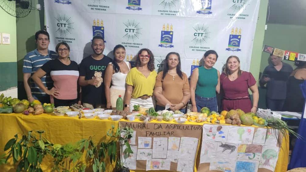 Primeira Exposição da Agricultura familiar como instrumento pedagógico em União 