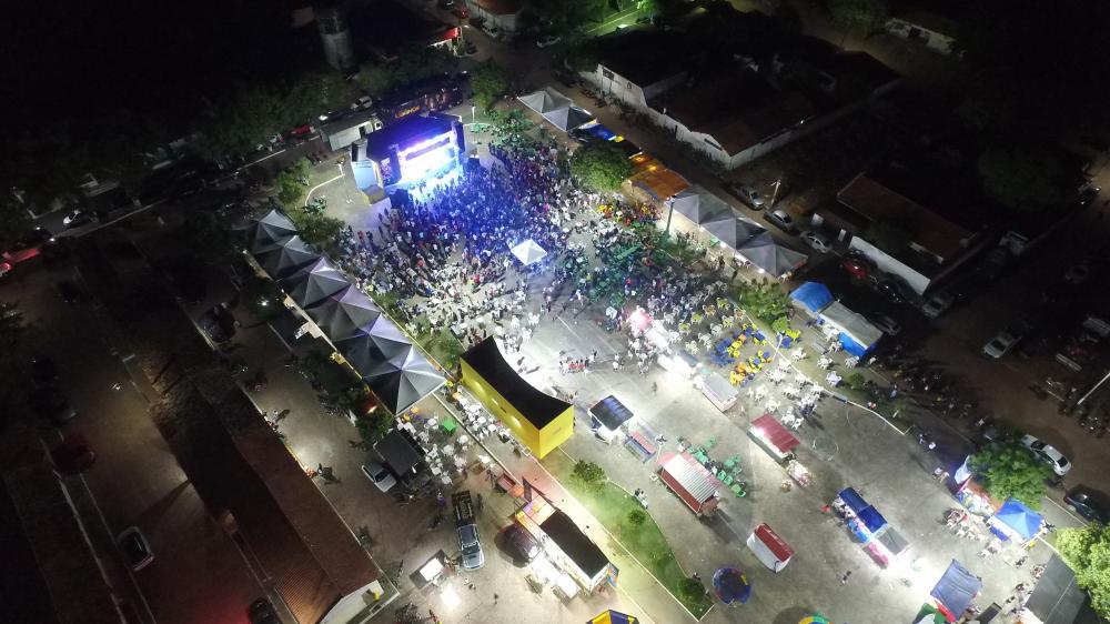 Foto: Reis Fotos e Fotos de Reprodução