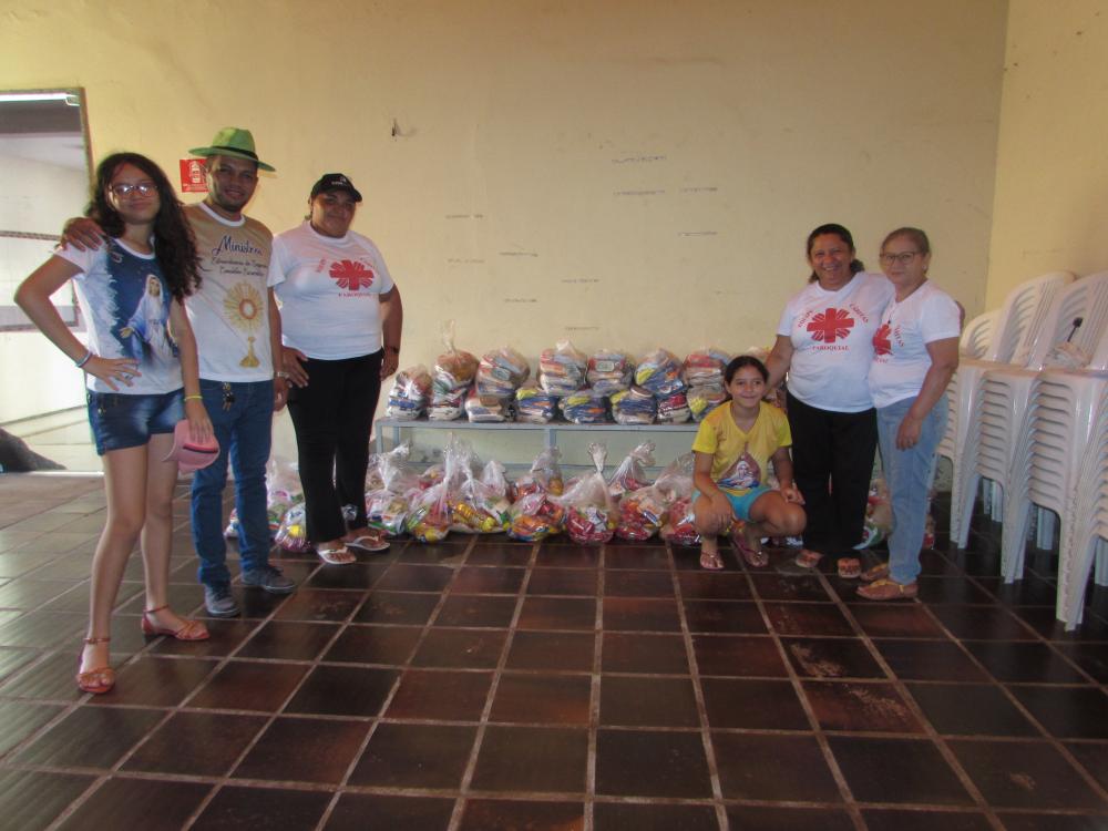 Equipe Cáritas da paróquia São Francisco de Assis (Foto: Jucelma Sales)