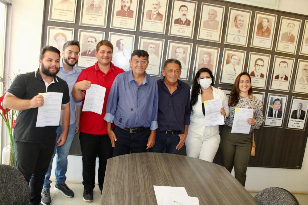 Os novos Secretários empossados foram recebidos com alegria pela gestão (Foto: Reprodução)