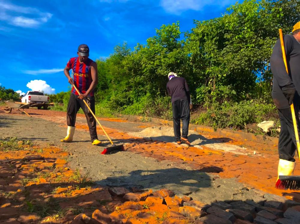 Prefeitura Municipal intensifica obras de recuperação de ruas (Foto: Daniel Holanda)