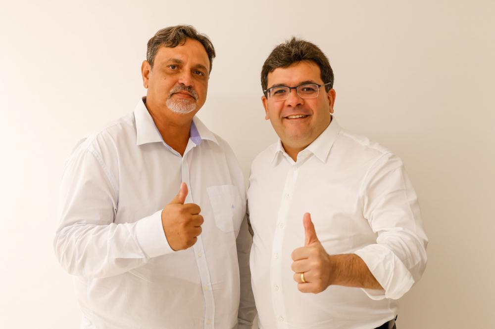 Ex prefeito Ariano Messias e o Governador Rafael Fonteles