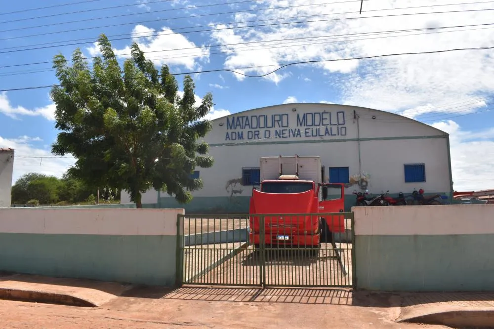 Sede do Matadouro Municipal de Picos (Foto: Milene Silva)