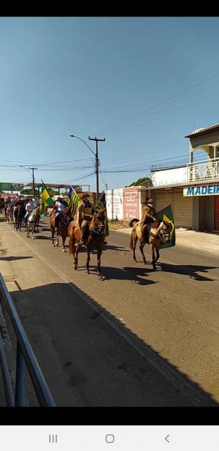 Foto Divulgação redes sociais pequena passeada de vaqueiros nesta manhã 29 de Agosto 