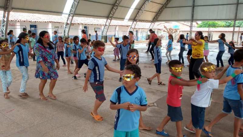 Atividades carnavalescas nas escolas