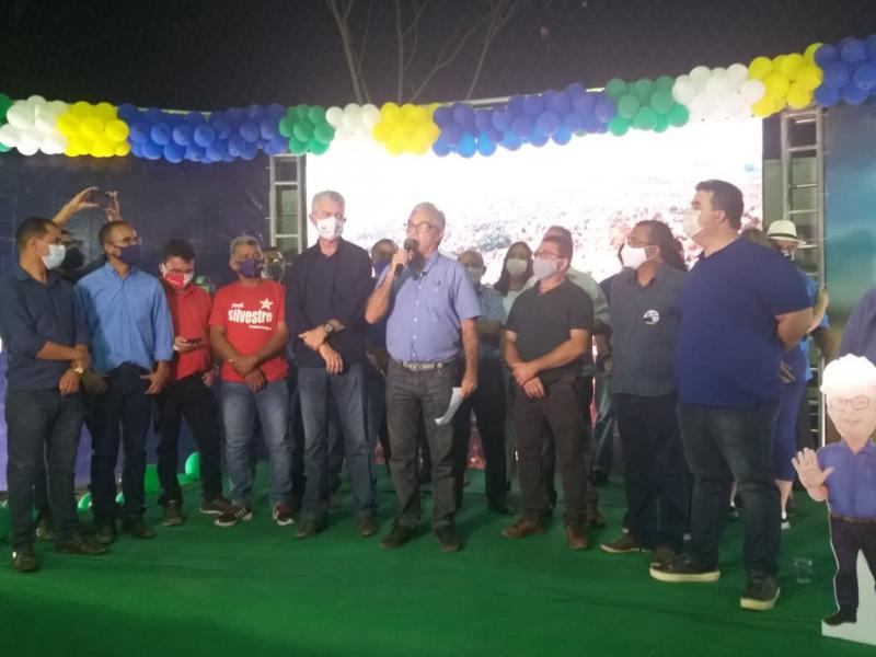 Convenção em Palmeirais.