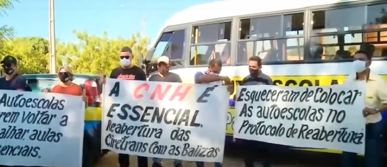 Protesto das autoescolas (Reprodução Cidade Verde)