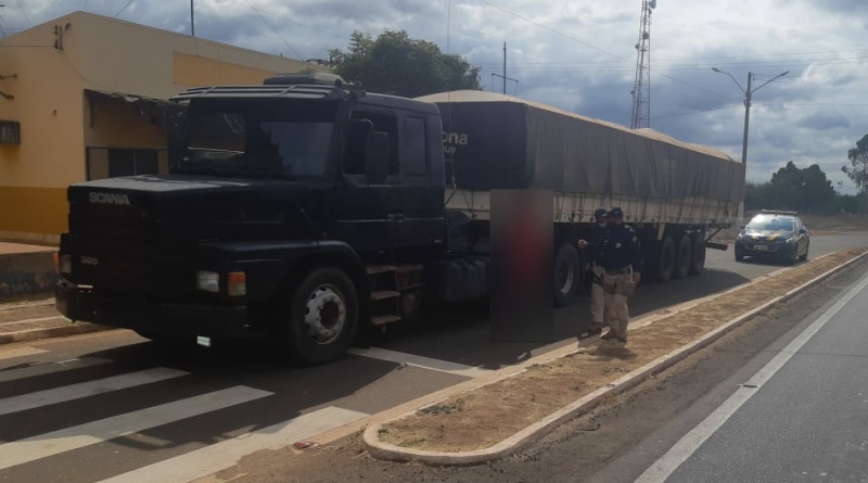 Carreta roubada.