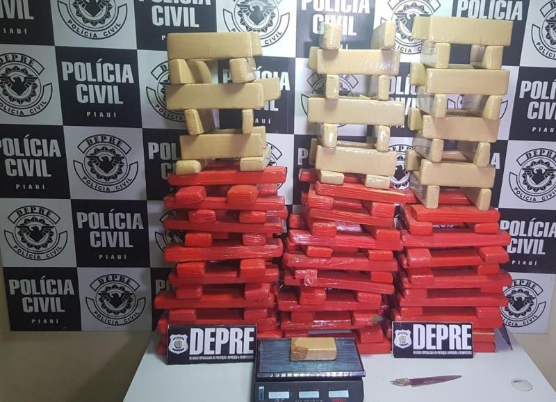 Droga apreendida.