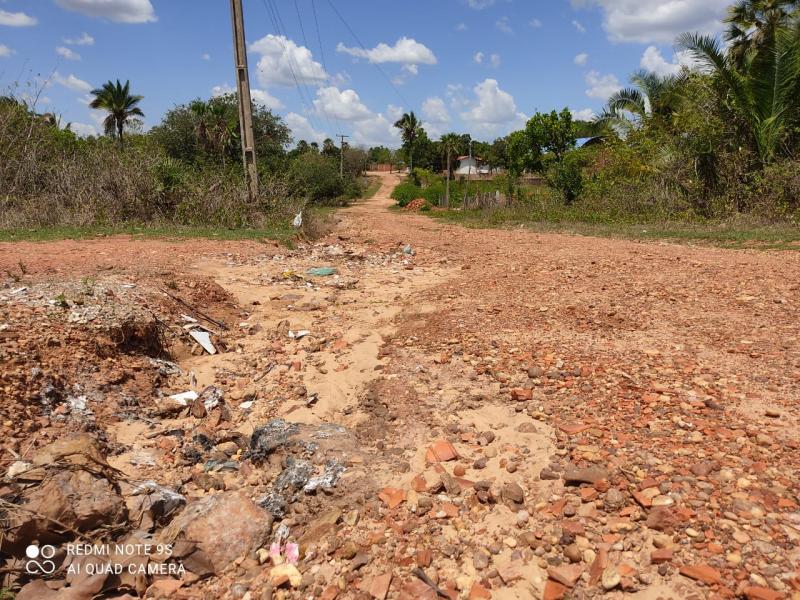 Ruas sem pavimentação em Nazária (PI). (Fotos enviadas por internautas)