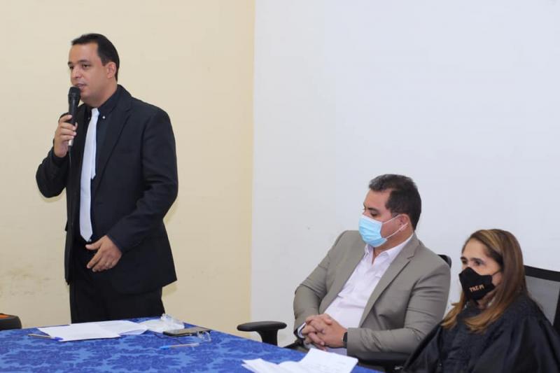 Prefeito eleito Ricardo Moura (PP) em pronunciamento na solenidade de diplomação em Demerval Lobão