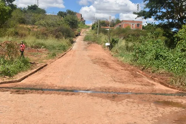 A Prefeitura de Picos, através da Secretaria Municipal de Defesa Civil, definiu quais ruas afetadas pelas chuvas, do último mês janeiro, passarão por reparos com recursos do Governo Federal oriundos do MIDR (Ministério da Integração e do Desenvolvimento R