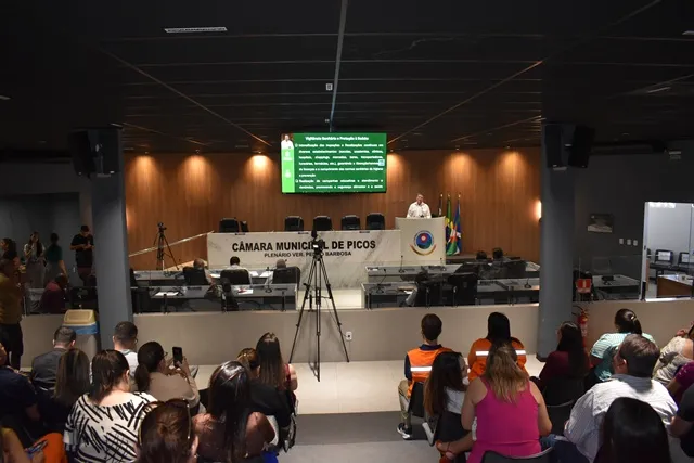 Na oportunidade os secretários municipais da administração “Reconstruindo Nosso Futuro”, do prefeito, Dr. Pablo Santos (MDB), compareceram ao Plenário Vereador Pedro Barbosa da Silva, na Câmara de Vereadores, para apresentar a população as ações realizada