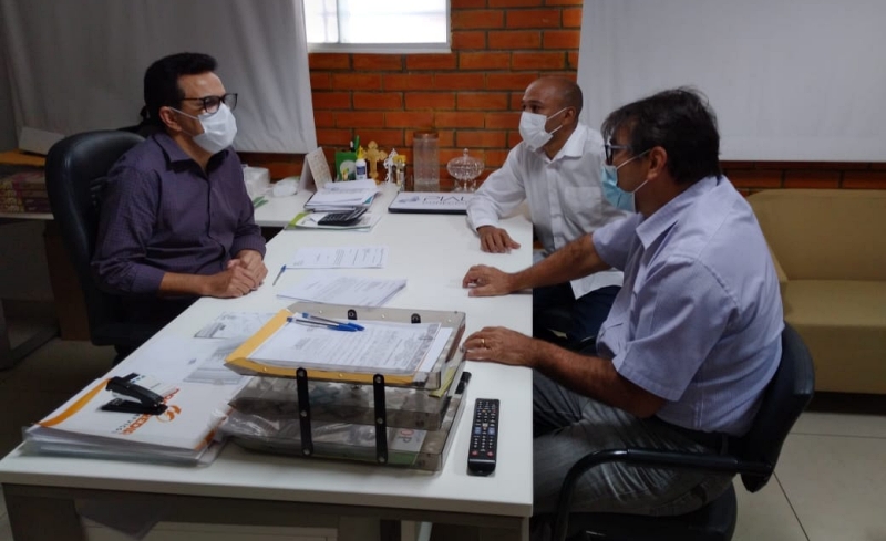 Prefeito Zé Filho e ex-prefeito Dr. José Joaquim em audiência com deputado Zé Santana