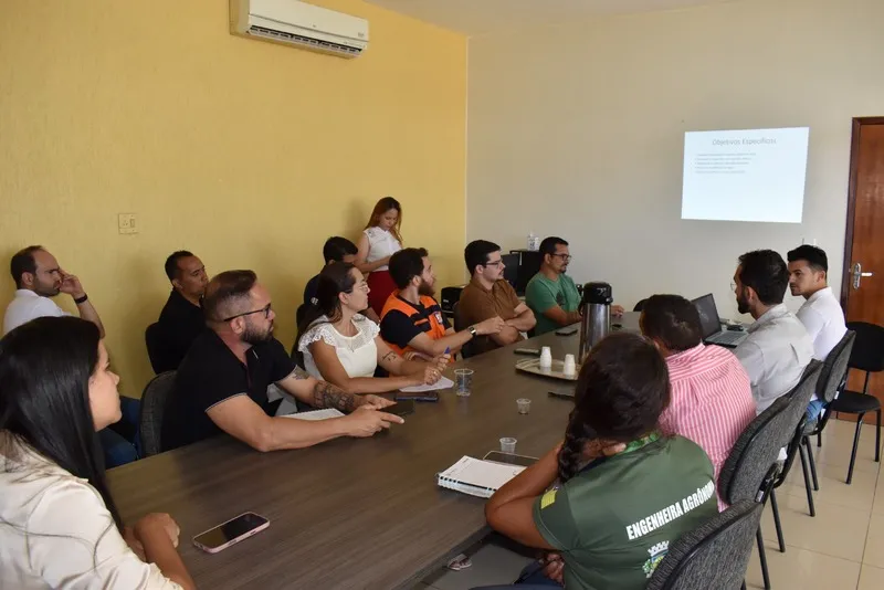 Representantes de vários setores participaram da reunião de apresentação do projeto (Foto: João Paulo)