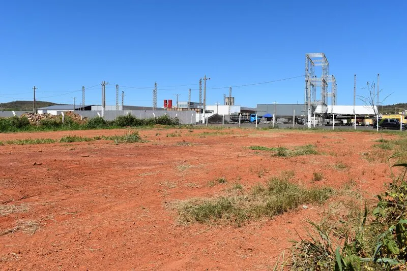 Serviço só poderá ser realizada por pessoas físicas ou jurídicas que obtiverem a Autorização Temporária de Funcionamento para Estacionamento Junino, emitida pela STTRAM.