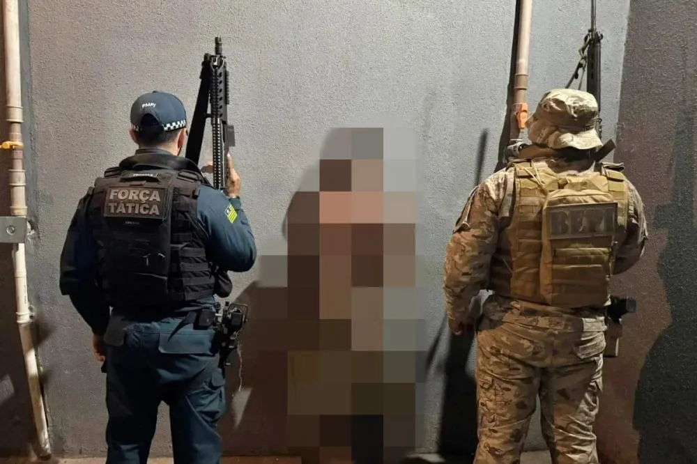 Homem suspeito de tráfico de drogas é preso com maconha, cocaína e crack, em Picos