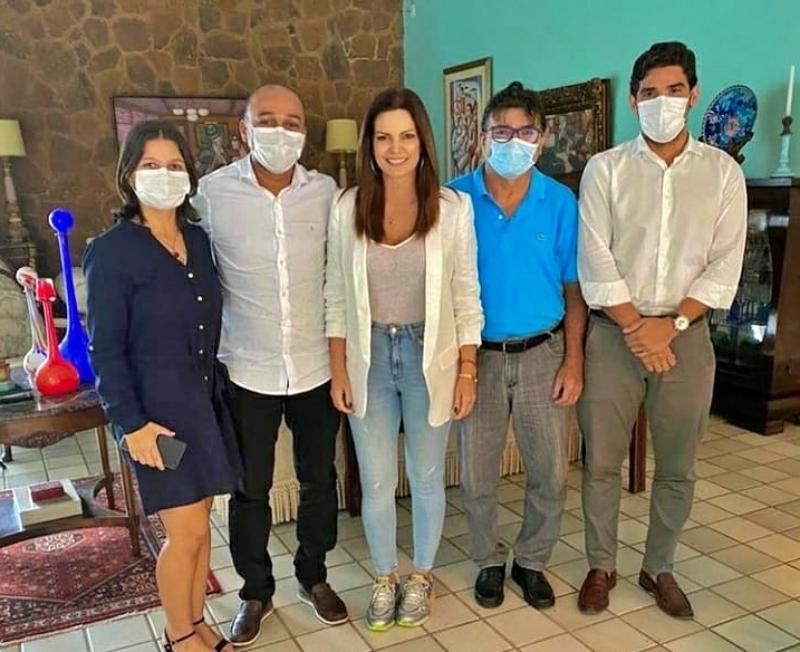 Prefeito Zé Filho, primeira dama Mônica, ex-prefeito Dr. José Joaquim, assessor especial Dr. Eufrásio Neto e a deputada Iracema Portela