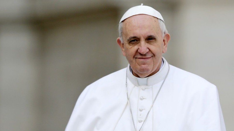 Papa Francisco defendeu direito à união civil de pessoas LGBTI