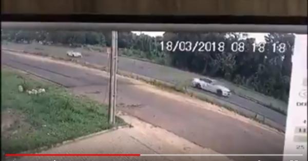 Vídeo mostra carros em alta velocidade antes de acidente na BR 343